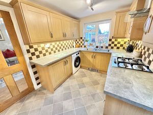 Ascot Drive Great Sutton